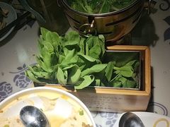 -卢大鲜鱼头捞饭(美利广场店)