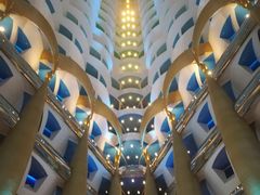 -迪拜帆船酒店海底餐厅