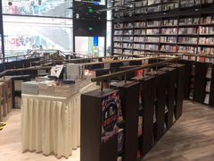 -钟书阁(群光广场店)