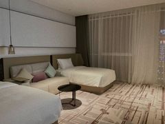 -大连星海皇冠假日酒店