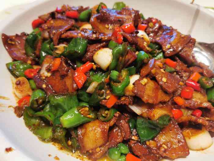 陈一道辣椒炒肉(泉山店)-"完美符合我的口味的店,每次去吃都打心底飞.
