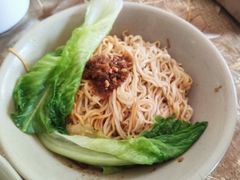 -味为先光明乳鸽(光明总店)