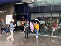 雨天依然爆满-The Meat & Wine Co Southbank(南岸店)