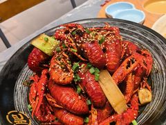 -肥肥虾庄·金牌油焖大虾(杨园滨江时代walk店)