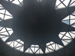 -上海滴水湖皇冠假日酒店