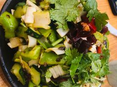 -超越炭火牛蛙火锅鸡(河东店)
