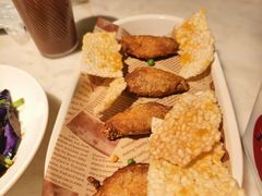 蛋黄盐焗鸡翅-弄堂里(西溪龙湖天街店)