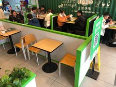 大堂-老乡鸡(霍邱县东湖路店)