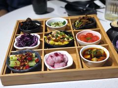 九宫格玲珑前菜-新仙清汤牛腩(铜锣湾店)
