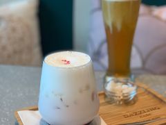 法式莓果歐蕾-Dazzling Cafe 蜜糖吐司专卖店