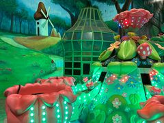 -蓝精灵乐园·世茂精灵之城主题乐园