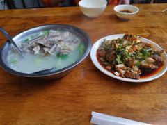 -茅屋大酒店