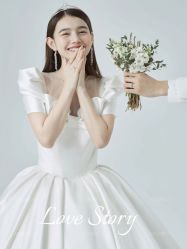 -雪中彩影婚纱摄影·微光艺术中心