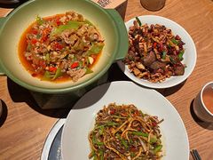 -吃饭皇帝大土家民族菜(荟聚店)