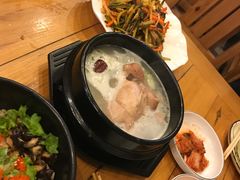 -长寿参鸡汤(朝韩风情街店)