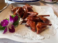 妙龄乳鸽-香山家宴