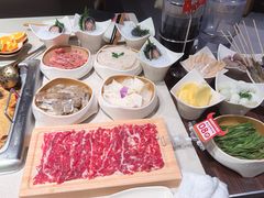 -海底捞火锅鲜切牛肉主题店(长寿路店)