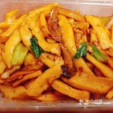 今日份外卖：肉丝炒刀削面