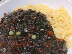 炸酱面-香港饭店0410(弘大店)