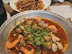-香山湖家家宴(中山陵店)