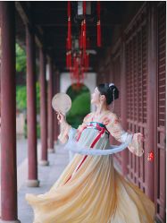 -汉仪华裳汉服馆(打浦桥店)