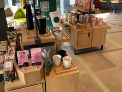 零售区-星巴克(宏汇国际广场店)