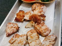 -何妹湿辣牛肉·粤式烧烤砂煲(桂雅路店)