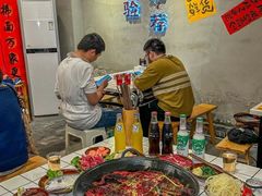 -渝嘴小老弟老火锅(华新村店)