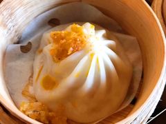 蟹粉小笼汤包-南小馆(迪士尼小镇店)