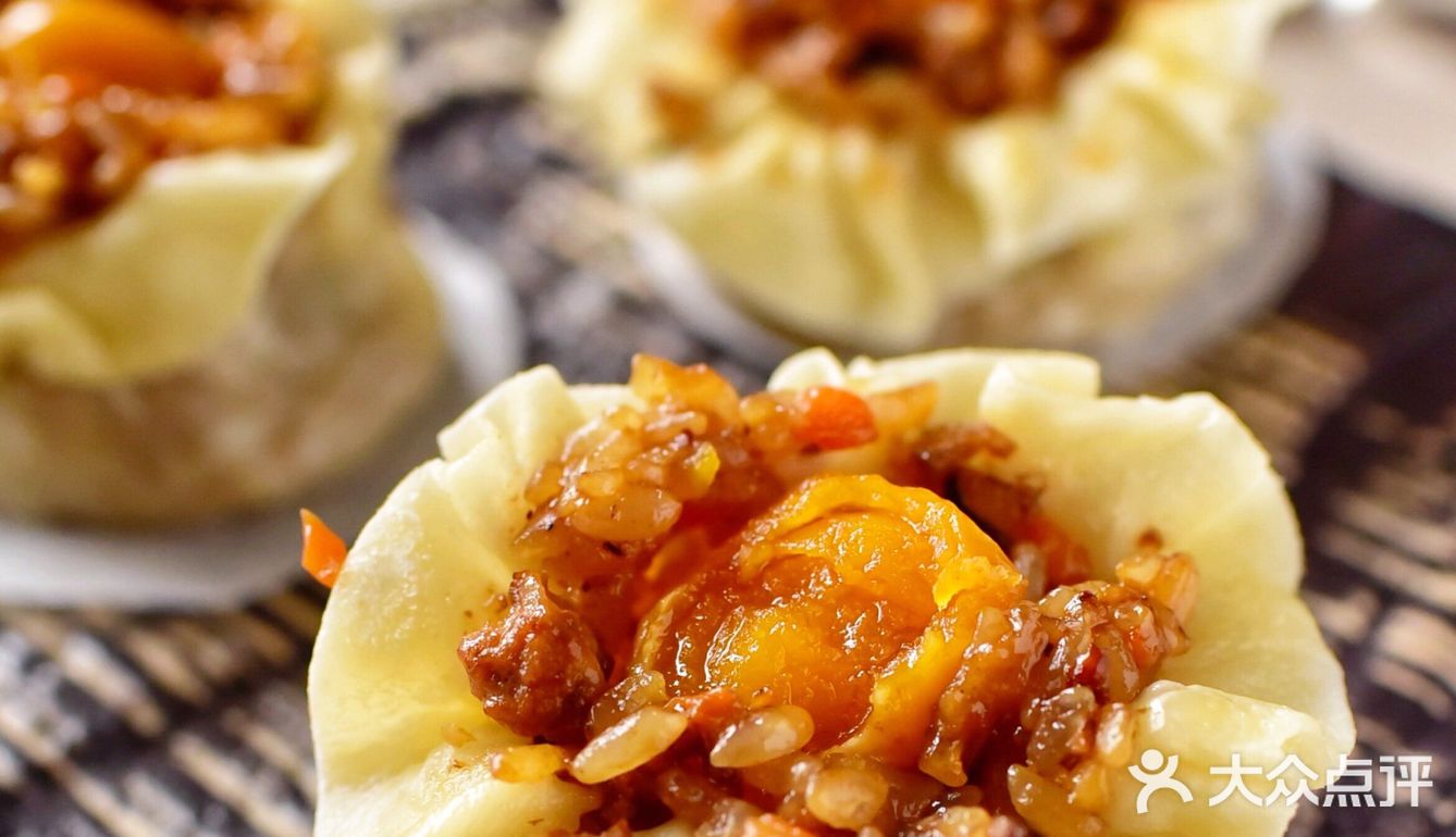 咸蛋黄糯米烧卖[调皮]这样做太好吃了