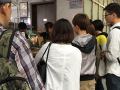 -星巴克(上海虹桥站2A检票口)