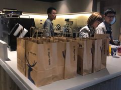 -瑞幸咖啡(新世界中心店)