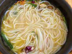 -桥香园过桥米线(国贸店)