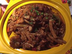 -多嘴超级肉蟹煲(杉杉国潮主题店)