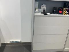 -Apple授权专营店(宝山万达店)