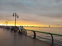 -东港音乐喷泉广场