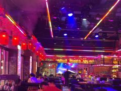 -喜鹊音乐酒馆(西街店)