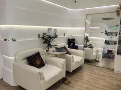 -露娜丽思·问题肌修护中心