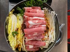 部队锅-MI WU FACTORY米屋美食工厂餐厅(绿地店)