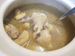 清蒸土鸡汤-董府·古宅餐厅