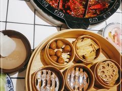 -卤校长老火锅(杨家坪直营店)