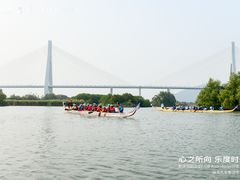 -深圳锦龙奥迪4S店(前海店)