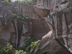 -伍山石窟