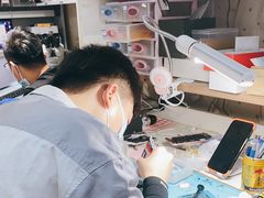 -百机汇精品二手手机维修(七宝店)