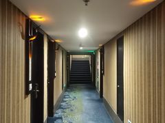 -杭州西湖艺联君亭酒店(黄龙体育中心地铁口店)