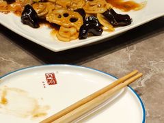 腊八蒜炒藕片-闫府私房菜·老字号(恒隆店)