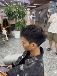 -藤野造型·烫·染发型设计店