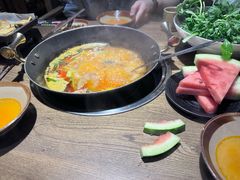 -贵厨酸汤牛肉(花果园国际中心店)