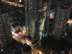 -唐拉雅秀酒店-西锦汇空中BBQ·思创餐厅