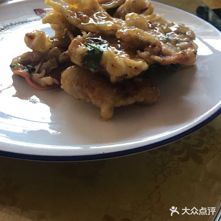 有日子没吃东北菜了，和几个朋友来这里热闹热闹